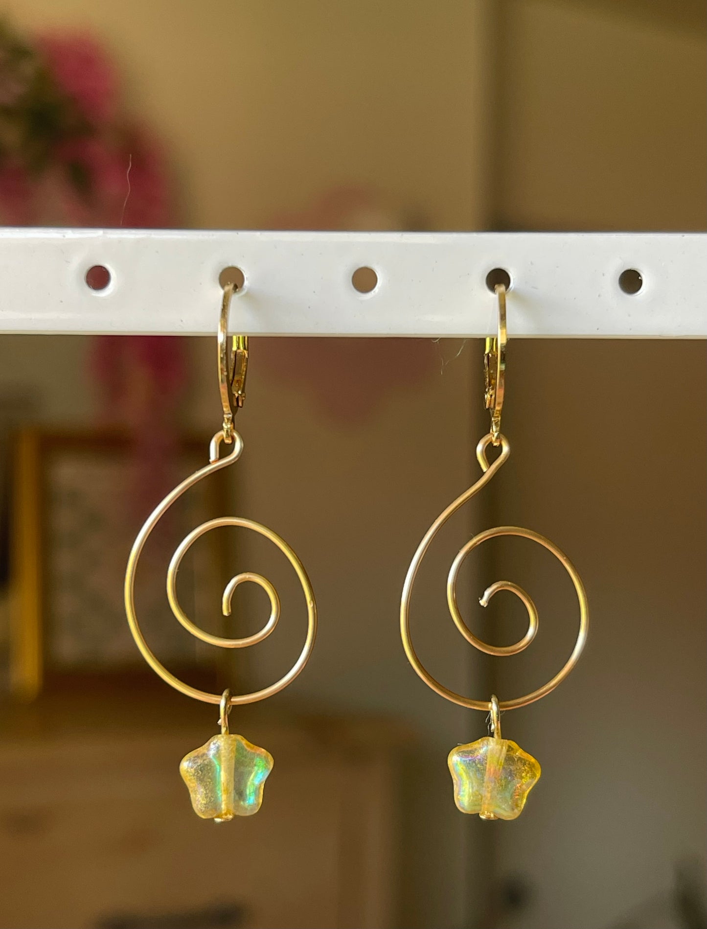 swirly girly earrings 𖦹