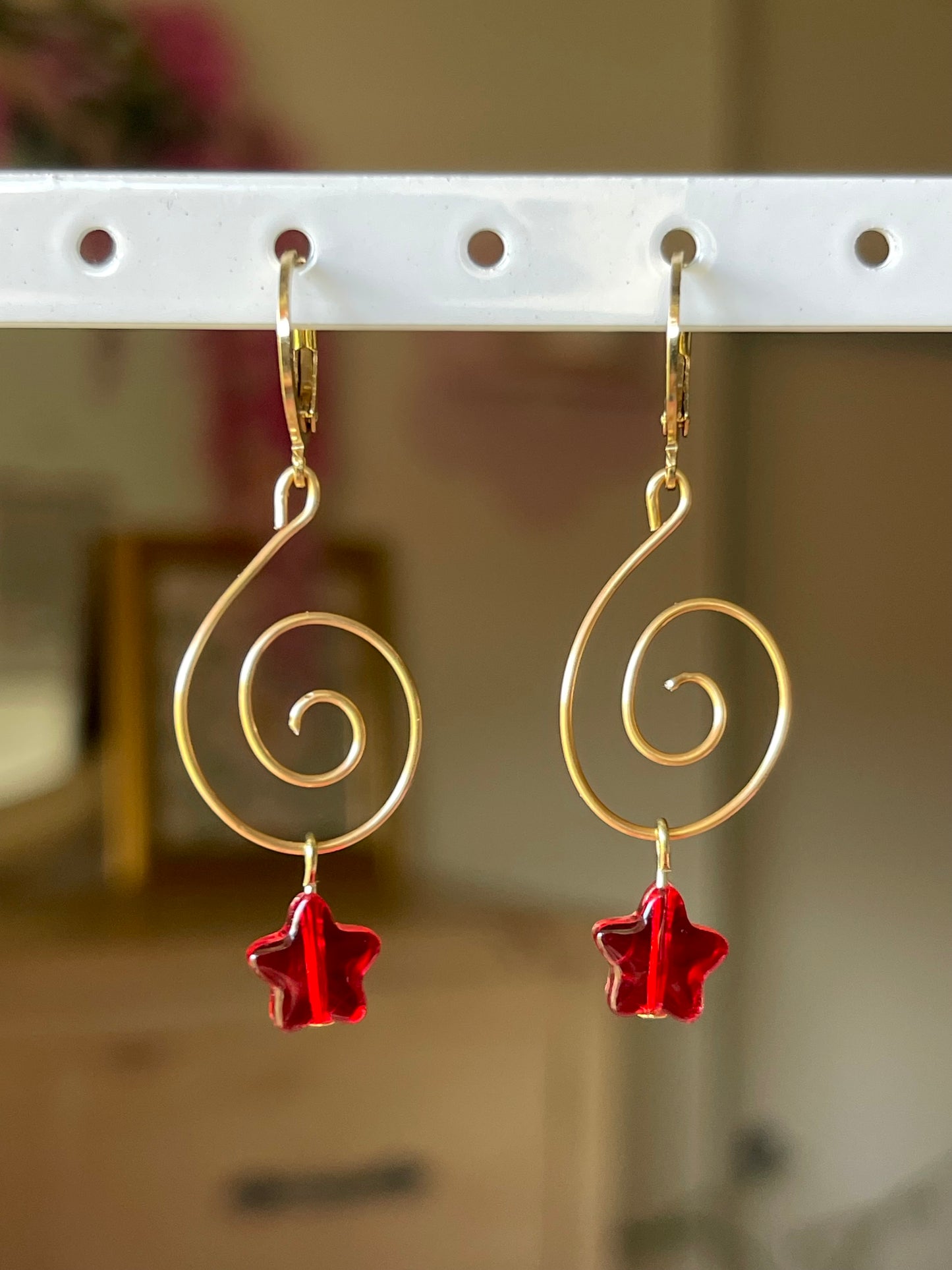 swirly girly earrings 𖦹