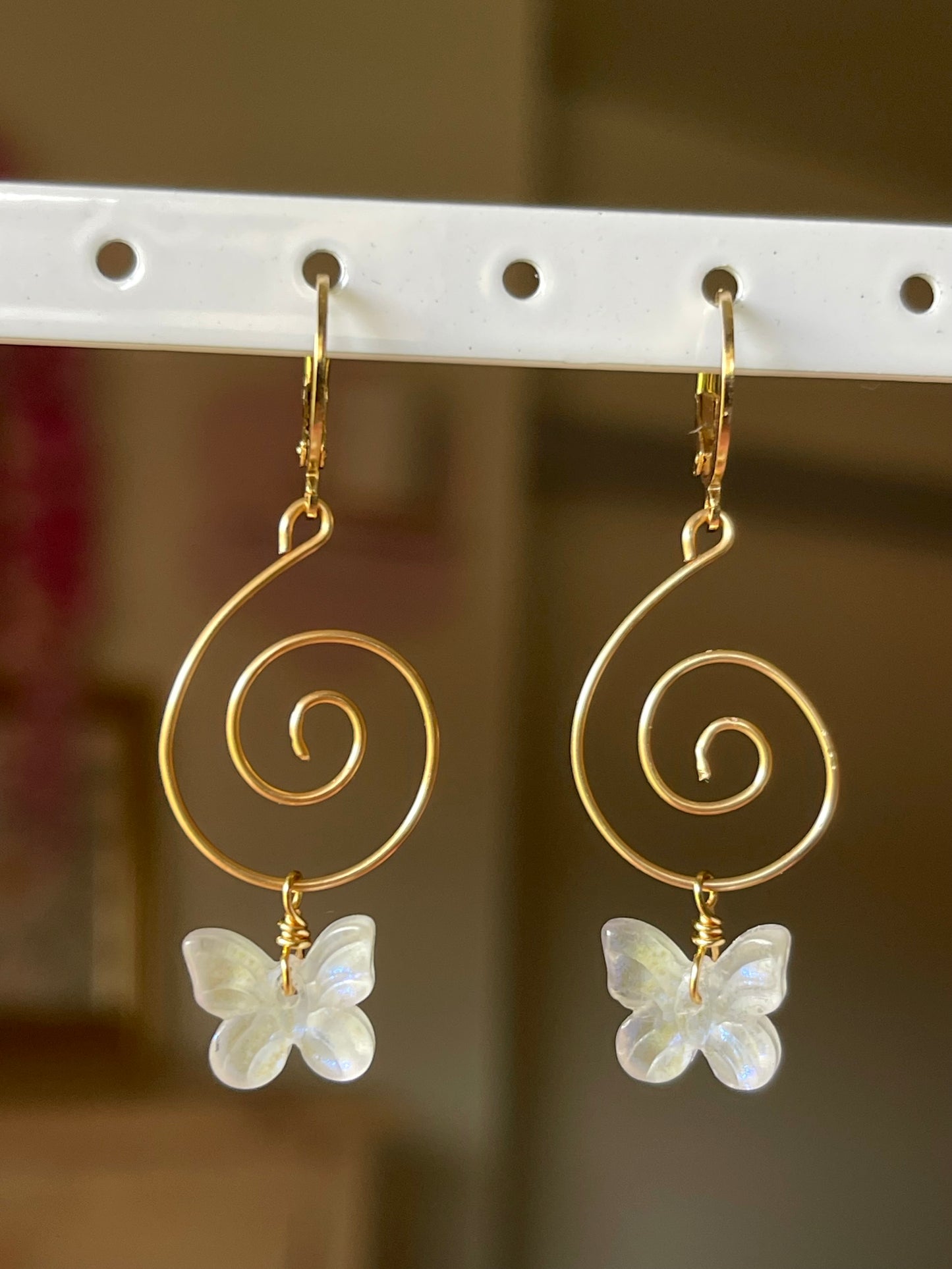 swirly girly earrings 𖦹