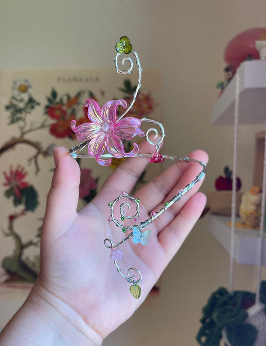 Azalea Arm-cuff                               (Pre-Order)